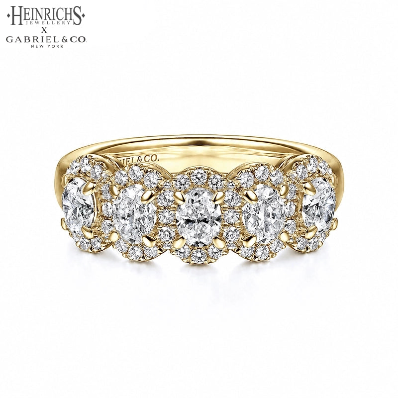 0.95ctw Lab Grown Oval Diamond Pavé Halo Ring 6.7mm