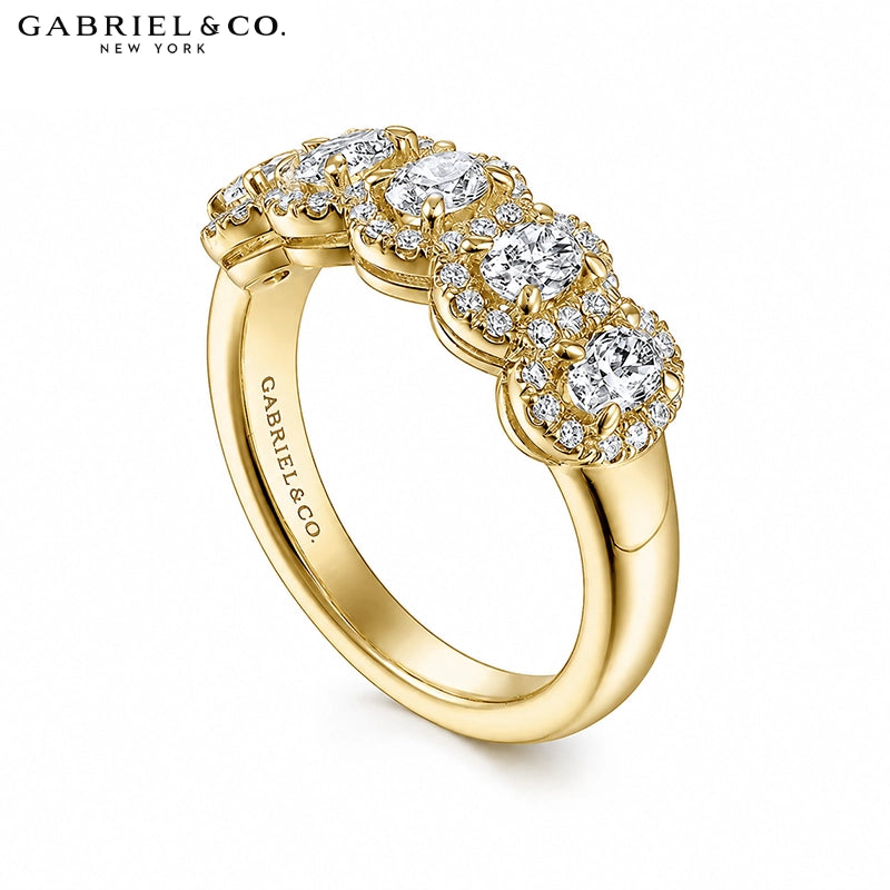 0.95ctw Natural Oval Diamond Pavé Halo Ring 6.7mm