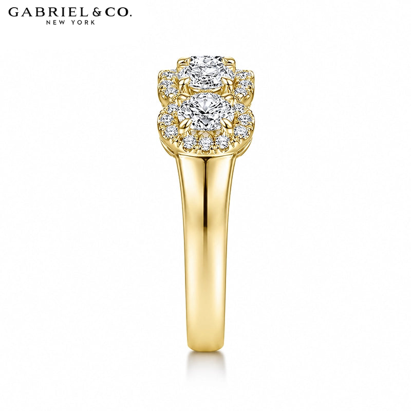 0.95ctw Natural Oval Diamond Pavé Halo Ring 6.7mm