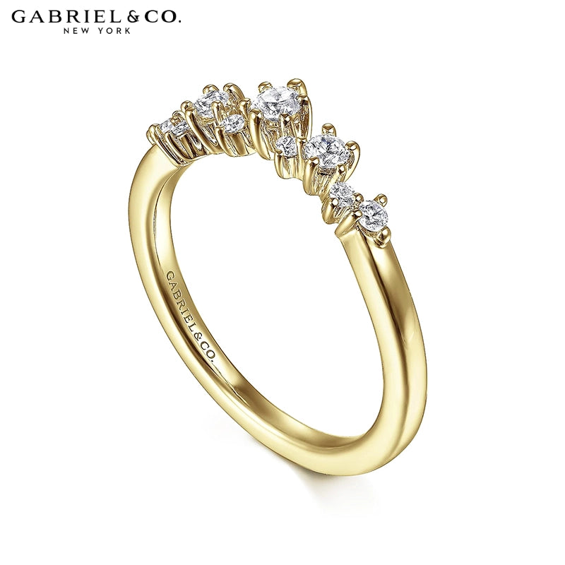 0.25ctw Natural Diamond Curved Ring 1.8mm