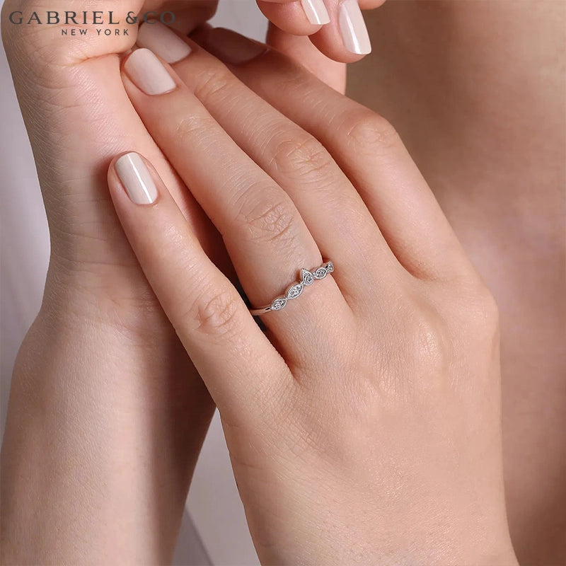 0.07ctw Natural Diamond Vintage Milgrain Curved Ring 1.5mm