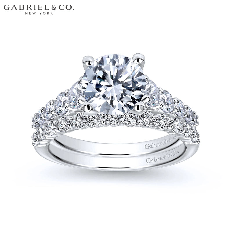 2.31ctw Round Cut Lab Grown Diamond Ring