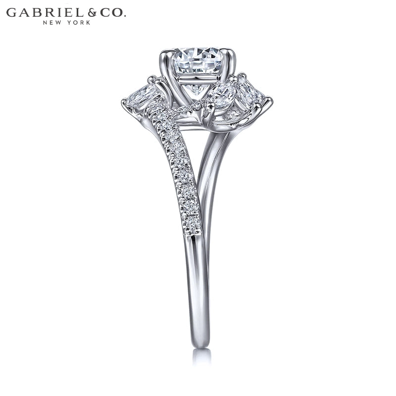 1.71ctw Round Cut Lab Grown Diamond Ring