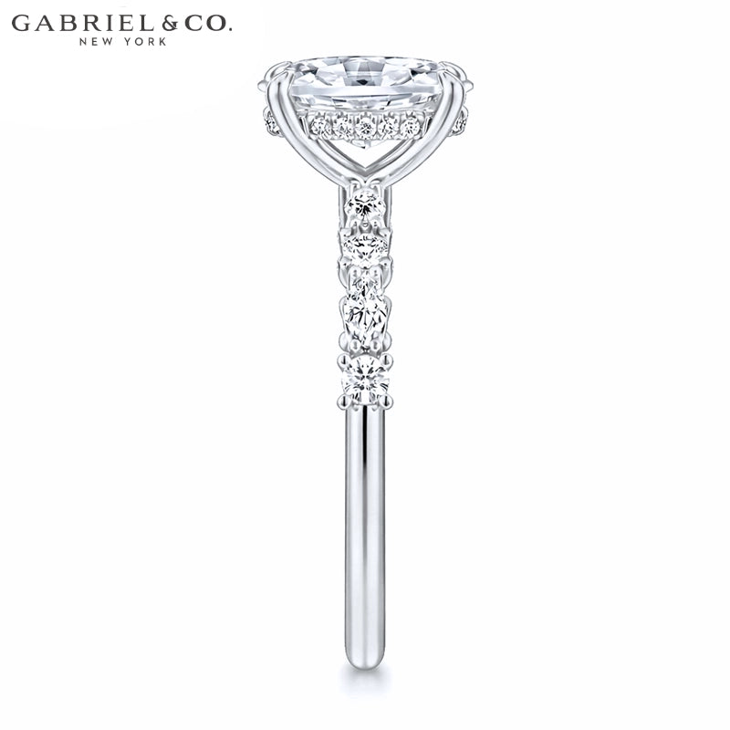 1.00ctr-2.00ctr Oval Cut Natural Diamond Ring