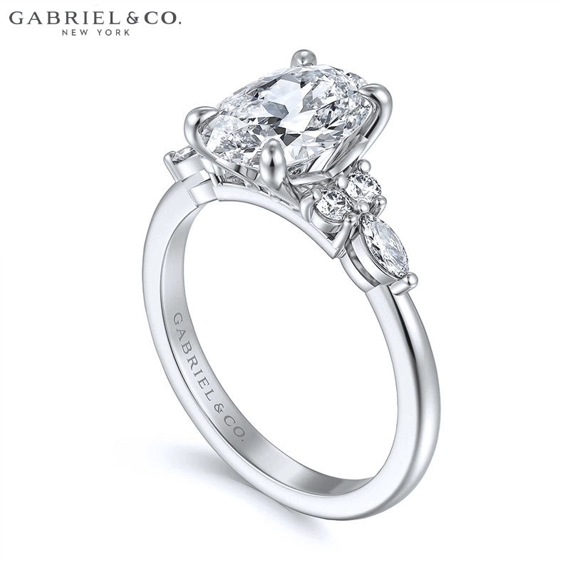1.00ctr-2.00ctr Oval Cut Natural Diamond Ring