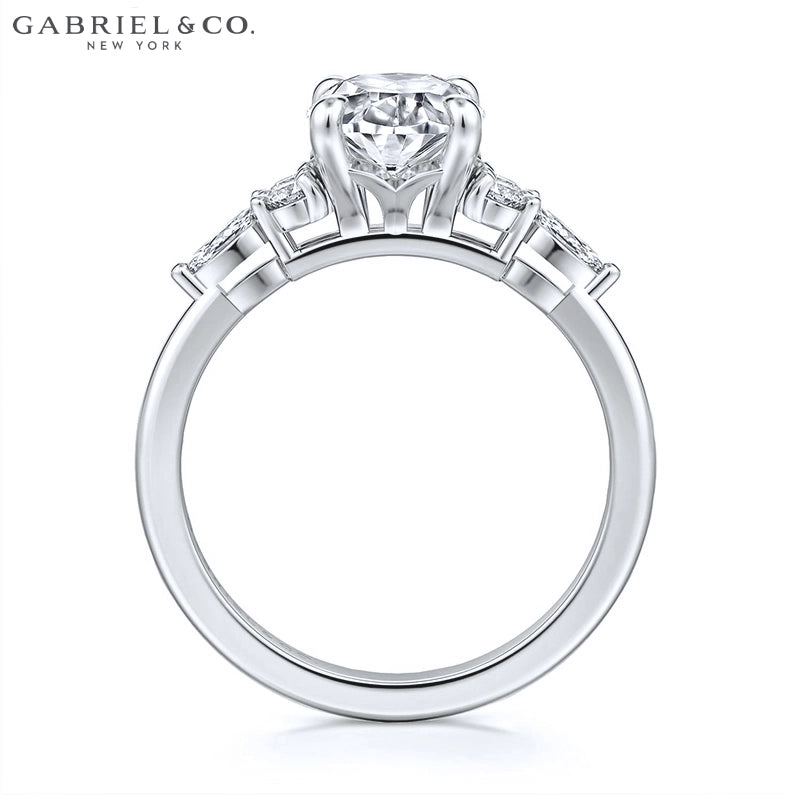1.00ctr-2.00ctr Oval Cut Natural Diamond Ring