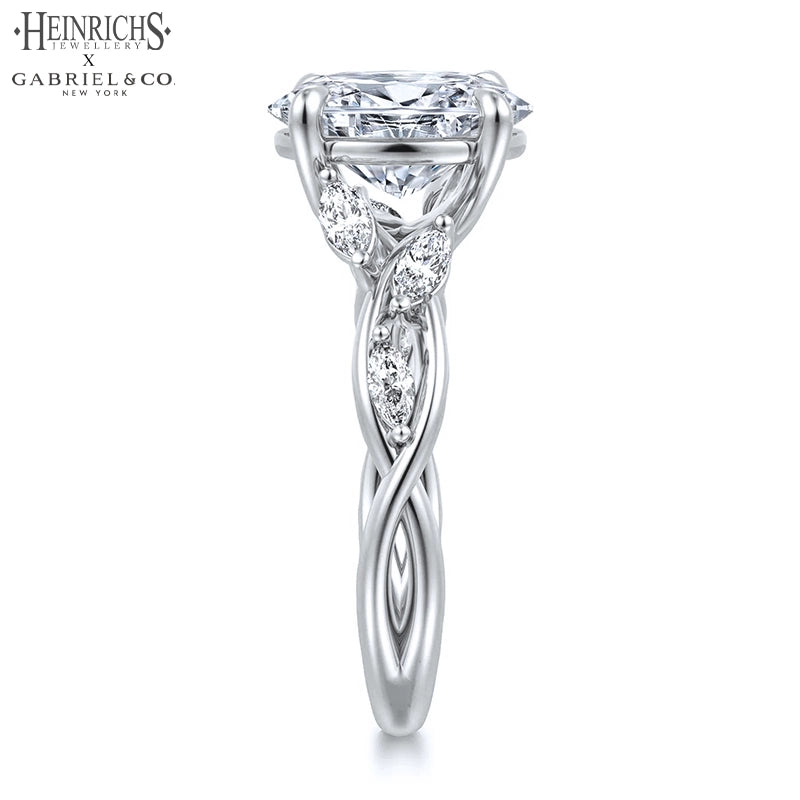 1.25ctr-2.50ctr Oval Cut Lab Grown Diamond Ring