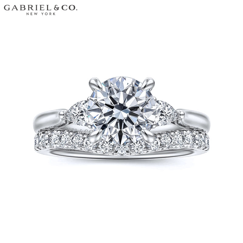 1.80ctw Round Cut Lab Grown Diamond Ring