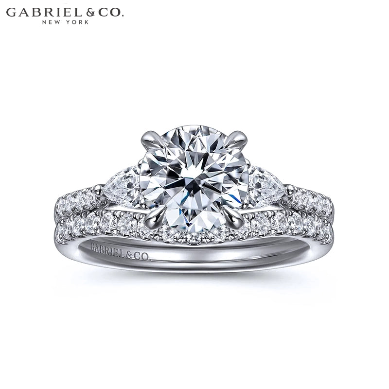 1.90ctw Round Cut Lab Grown Diamond Ring