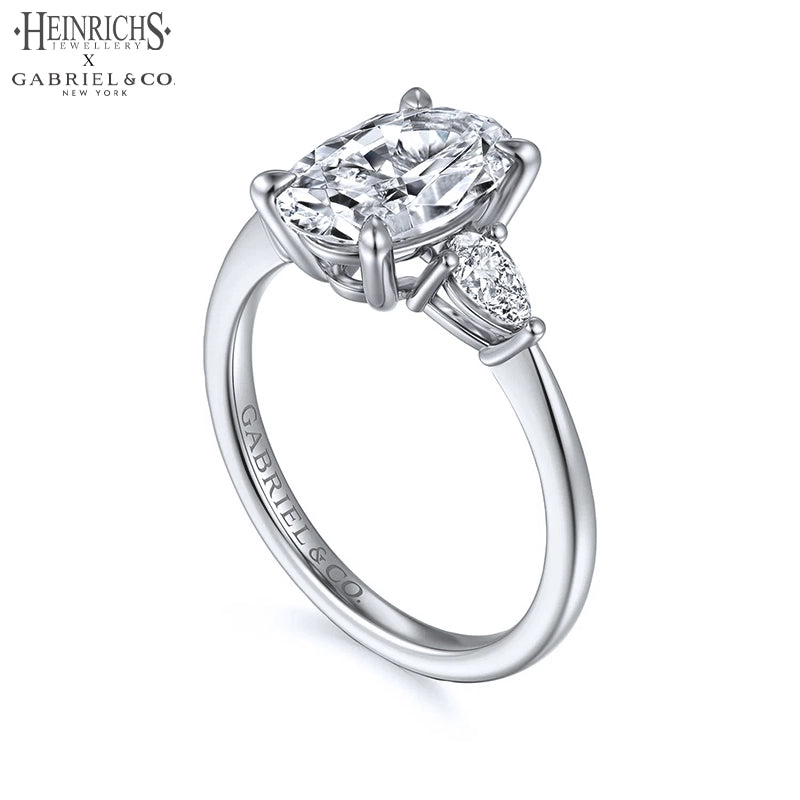 1.50ctr-3.00ctr Oval Cut Lab Grown Diamond Ring