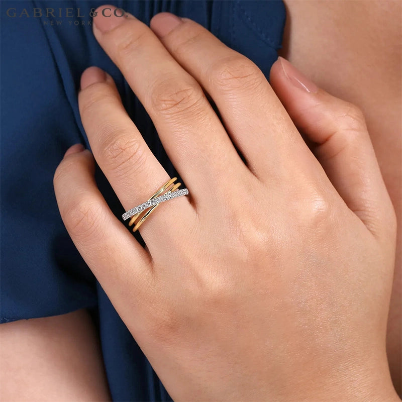 14kt Natural Diamond Criss Cross Ring