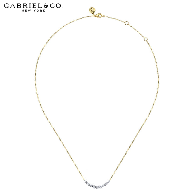14kt 0.25cts Natural Diamond Curved Bar Necklace