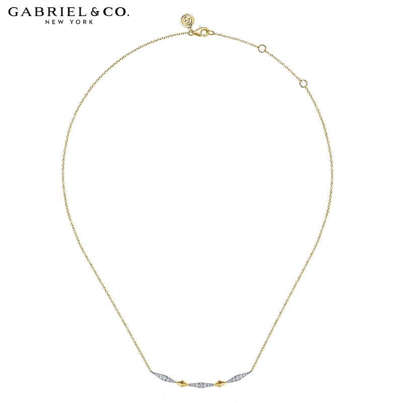 14kt Natural Diamond Curved Bar Necklace