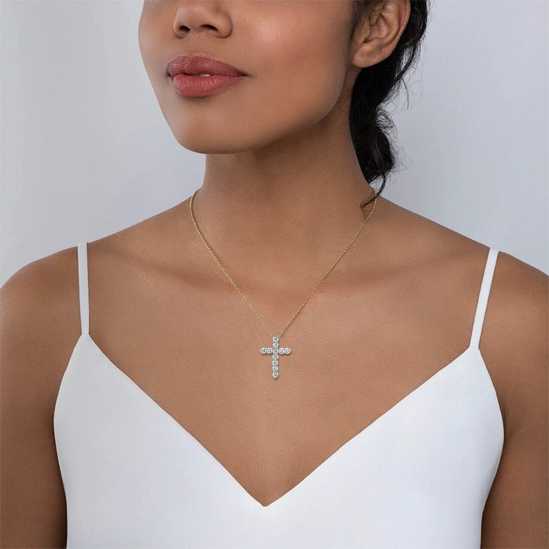 10kt 1.00ctw Lab Grown Diamond Cross Necklace