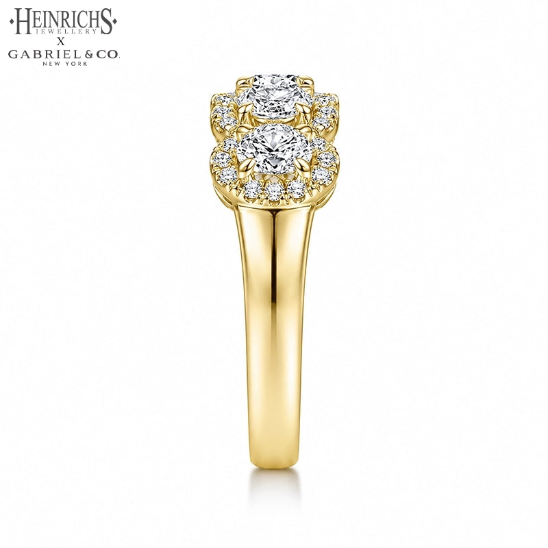 0.95ctw Lab Grown Oval Diamond Pavé Halo Ring 6.7mm
