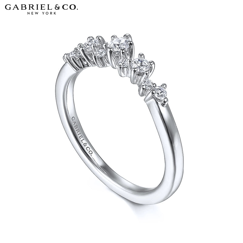 0.25ctw Natural Diamond Curved Ring 1.8mm