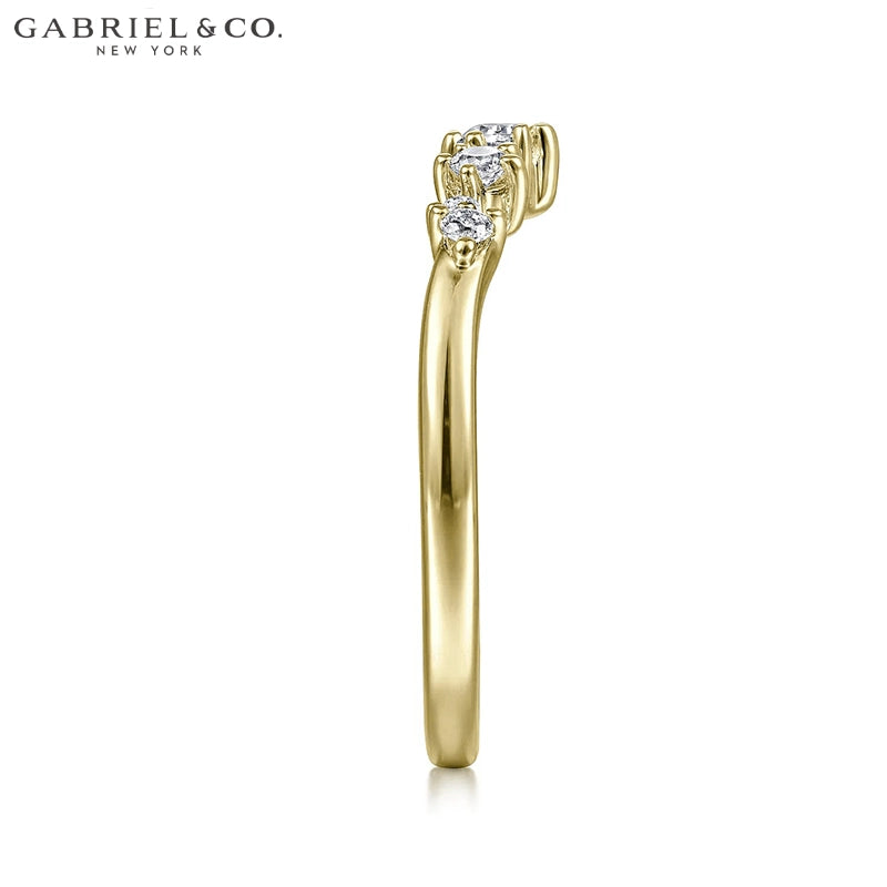 0.25ctw Natural Diamond Curved Ring 1.8mm