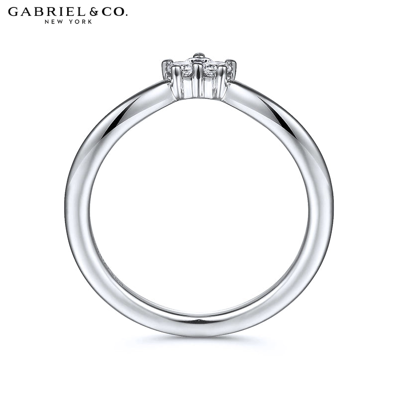0.15ctw Natural Diamond Set Curved Ring 1.6mm