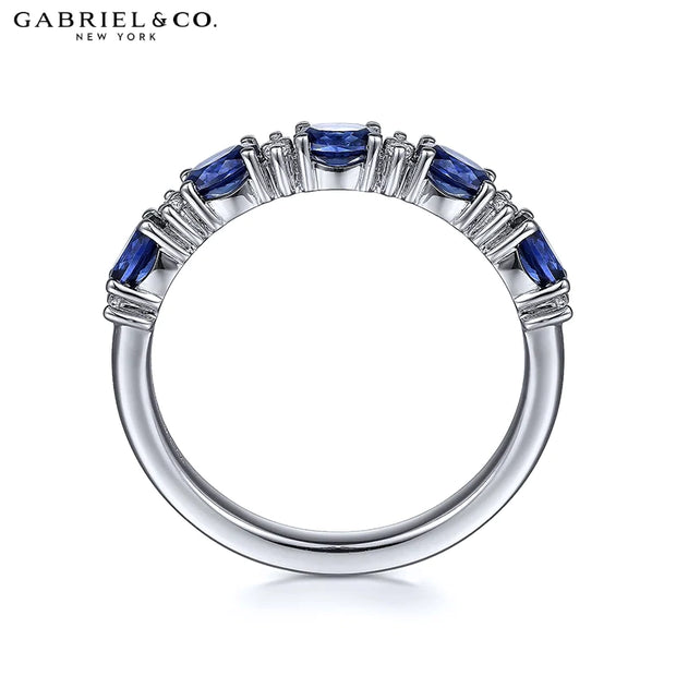 14kt Oval Sapphire & Diamond Ring 2.5mm