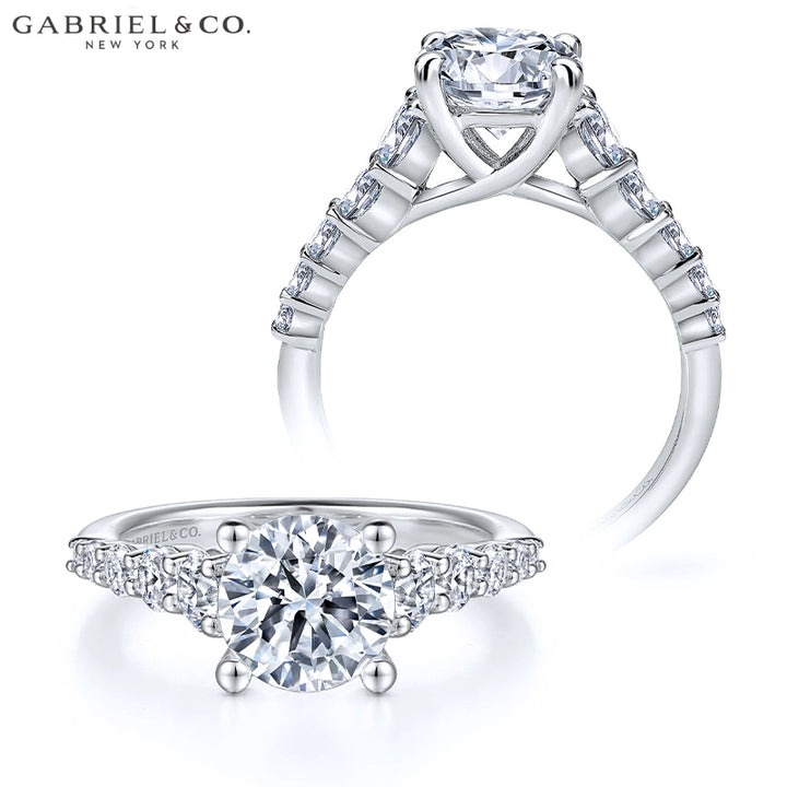 2.31ctw Round Cut Lab Grown Diamond Ring