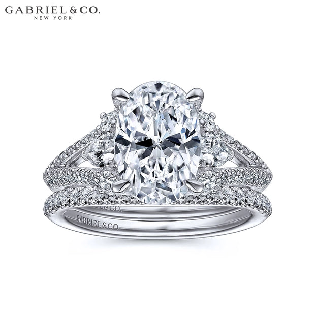 1.50ctr-3.00ctr Oval Cut Lab Grown Diamond Ring
