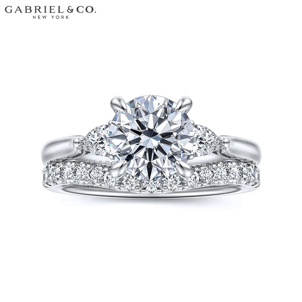 1.80ctw Round Cut Lab Grown Diamond Ring
