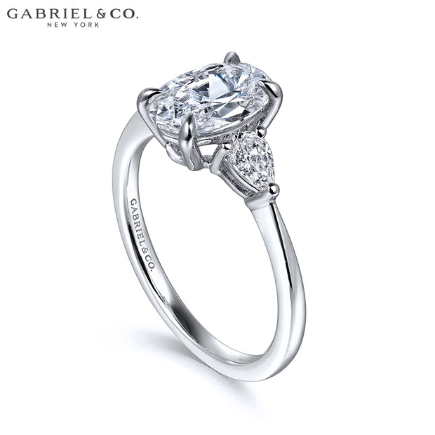 1.50ctr-3.00ctr Oval Cut Lab Grown Diamond Ring