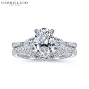 1.50ctr-3.00ctr Oval Cut Diamond Customizable Ring