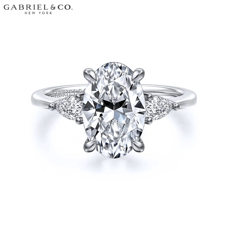1.00ctr-2.00ctr Oval Cut Natural Diamond Ring