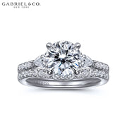 1.90ctw Round Cut Lab Grown Diamond Ring