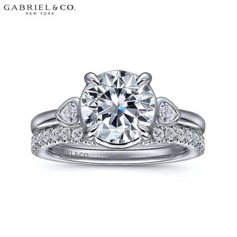 2.20ctw Round Cut Lab Grown Diamond Ring