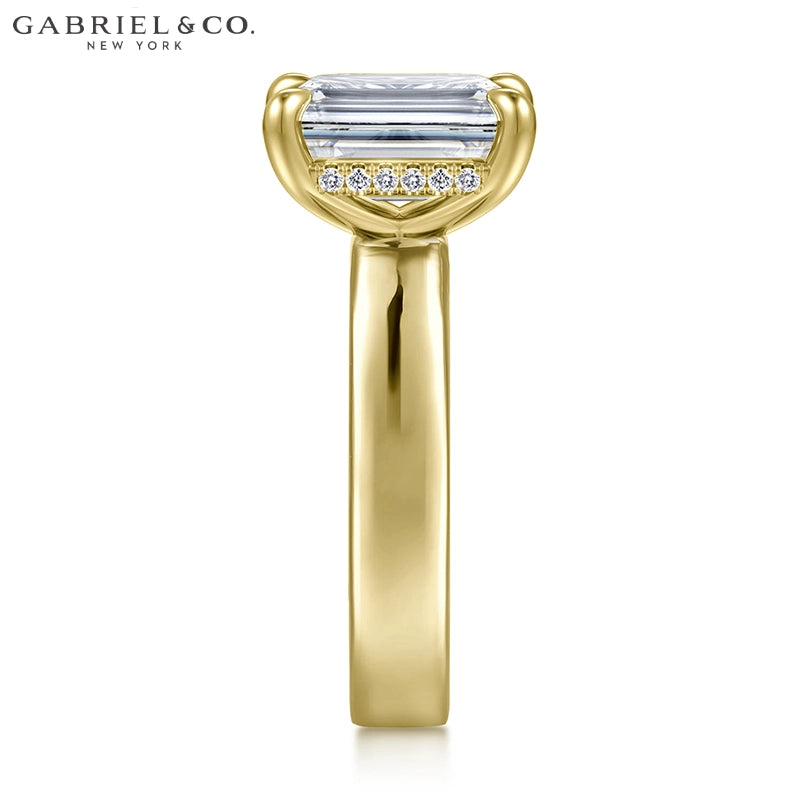 2.50ctr-5.00ctr Emerald Cut Lab Grown Diamond Ring