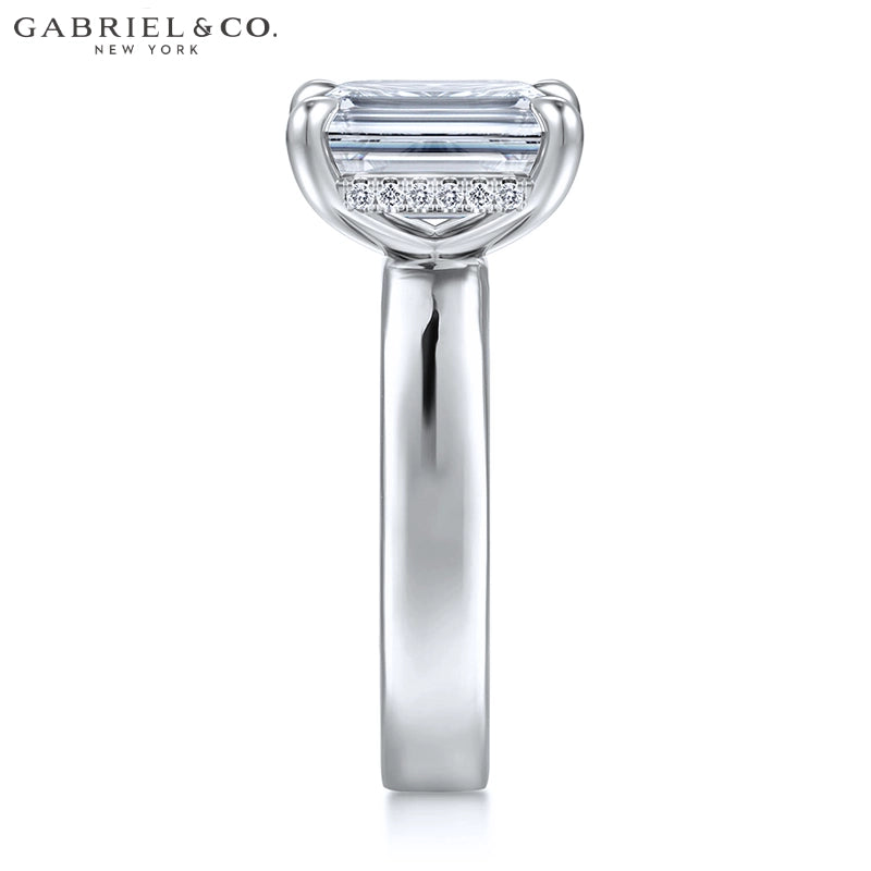 2.50ctr-5.00ctr Emerald Cut Lab Grown Diamond Ring
