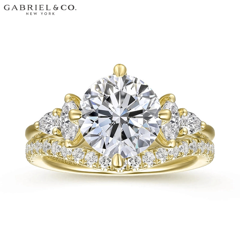 4.57ctw Round Cut Lab Grown Diamond Ring