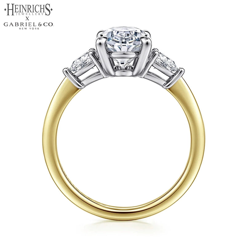 2.34ctw Oval Cut Lab Grown Diamond Ring