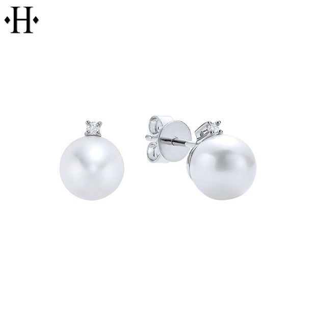 10kt Cultured White Freshwater Pearl & Diamond Earring Essentials